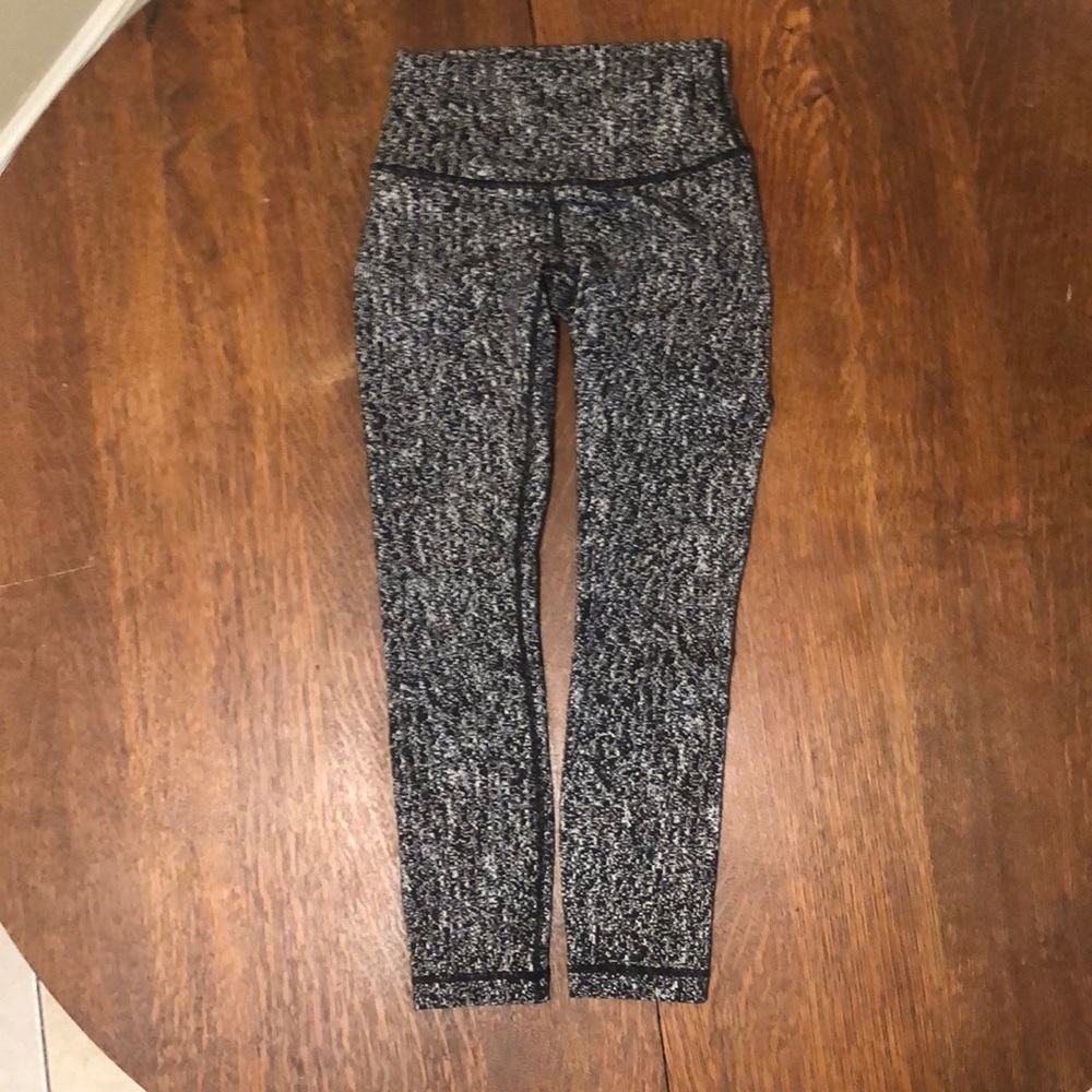 Lululemon High Waisted 7/8 Leggings 4